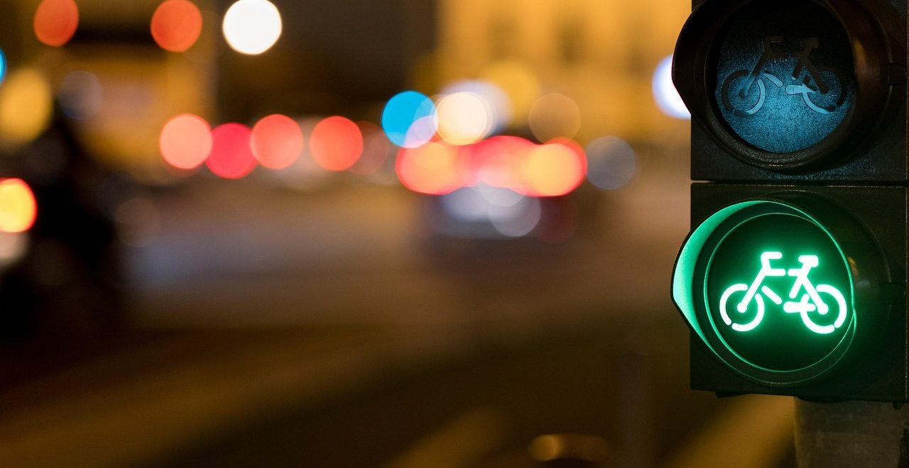 <strong>Stadtentwicklung</strong>: Wie <strong>Kommunen</strong> den Einsatz von <strong>KI</strong> gestalten können